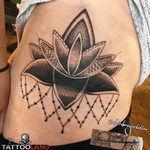 Made this #coverup for Laurie....see insert. Thanx for sitting so well 👌🏻✌🏻️Proudly sponsored by @tattoolandsupplies #teamtattooland #tattoolanduk @tattoolandsupplies #tattoos #tattoo #worldfamousinks @worldfamousinks #tattooaddiction #ukartist #ukrealtattooists #tattoocollective #hulkstencilbond #elgatonegro #ezcartridges #yayofamilia #blackandgreytattoos #colourtattoos #girlswithtattoos #menwithtattoos #phoenixbodyart #bridgnorth #willenhall #clairebraziertattoo #lotusmandala