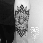 By RO. Robert Pavez • Mandala • #engraving #dotwork #etching #dot #linework #geometric #ro #blackwork #blackworktattoo #blackandgrey #tattoo 