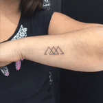 #smalltattoo #minimaltattoo #minitattoo #TriangleTattoos #geometrictattoo #geometric #forearm #forearmtattoo #tattoo #inked #mexican  