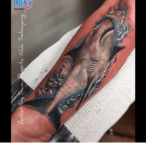 #tattoo#tattoist#tattoodo#tattooart#tattooartist#tattooing#tattooed#tattooink#tattoocolors#tattoorealism#sark#animaltattoo#art#tattoolovers#tattoolife 