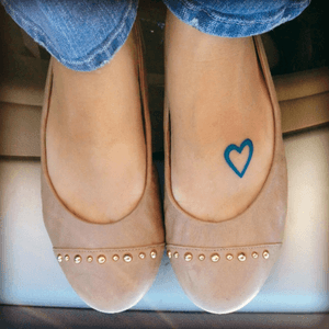 Inspired by Taylor Swift 💙 She's been my #1 inspiration since age 12. She'd always draw a blue heart on her left foot now I have the same, only mine isn't marker 💘 I LOVE TAYLOR SWIFT! 