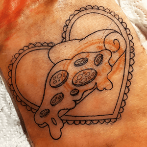 Second day using pig skin. #pigskin #pizza #heart #lovepizza #tattooaprentice 