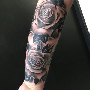 #tattoooftheday #tattooartist #pain #ink #rotaries #cheyenne #hawkpencoloredition #cute #girly #boyswithtats #buzz #girlswithtats #belfast #grayscale #buzz #dynamic #tattooartistsni #belfast #supremacy #travelpod #hulksuperbond #industrystandard #ulsterinkmag #ulster_ink #tattoo #tattoooftheday #studio13 #uktta #rosestattoo 