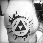#zelda #Link #Triforce #tattoo #tribal #dotwork #blackink #cheyennehawkpen #eikondevice #shouldertattoo #videogames #geometry 