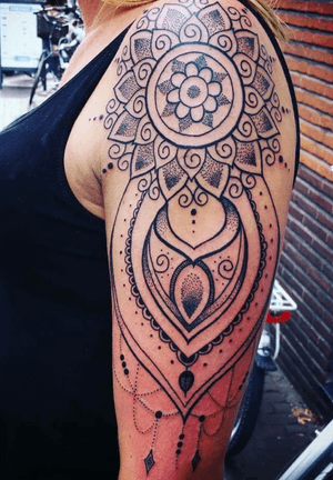 Done by Jarno Theijn - Resident Artist.                           #tat #tatt #tattoo #tattoos #amazingtattoo #ink #inked #inkedup #amazingink #inklovers #mandala #mandalastyle #mandalatattoos #mandalaart #dot #dotwork #dotworktattoo #amazingart #art #culemborg #netherlands 