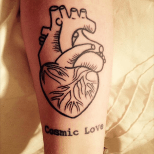Anatomic Heart #black #heart #anatomicalheart #veins #love #cosmiclove #forearmtattoo #heartbeat #oldschool 