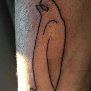 I love penguins. Got this little guy on a friday the 13th special for 13 dollars. Just basic line work but its one of my favorite pieces. #penguin #fridaythe13thspecial 
