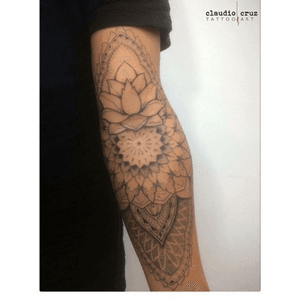 Tattoo - 05/07/2016 - #art #artwork #draw #drawing #design #desenho #ink #inked #paint #painting #art_empire #art_spotlight #tattooed #tattooing #tattooist #instatattoo #handcrafted #handmade #graphics #linework #blackwork  #mandala #geometric #geometrictattoo #nofilter #tattoodo #claudiocruz