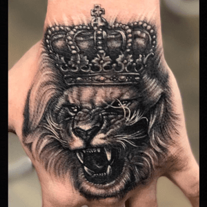 #lion #king #crown 