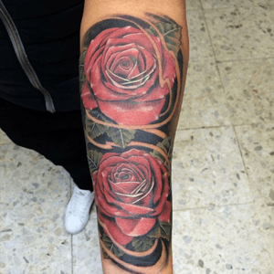 #esefer #rose #roses #tattoocolor #realistictattoo 