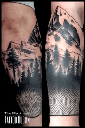 A mountain and geometric pattern collaboration for this one! .Free consultation from Monday to Saturday 11am to 7pm.Pop in 11/12 Parnell Street ..#geometrictattoo #geometricpattern #mountaintattoo #tattoo #tats #tattoodublin #dublinart #art #dublintattoo #inked #discoverdublin #besttattooshop #dublin #blackhatdublin 