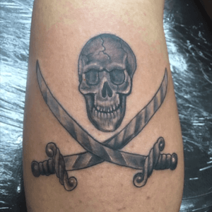 Jolly roger tattoo #jollyrogertattoo well if tou know the story bwhind these types of tattoos then youvknow why this navy active duty member  asked me to apply this. Anyways tattooing the nilitary makes me feel like the pioneers paving our way to modern art today. I always take my tine bc not only are they risking theyre lives everyday they always have an awesome story these are the true celebrities and rockstars #celebrity #rockstars