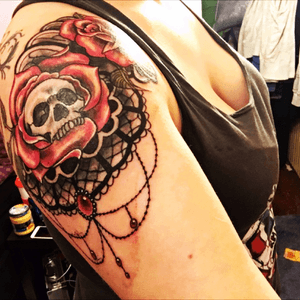 #roses#skulls#lace#badasswomen 