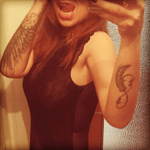 #wing #oldschool #selfie #girlswithtattoos #black #tattoo 