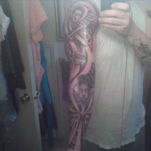 Sleeve done in one sitting. Best tattoo!!