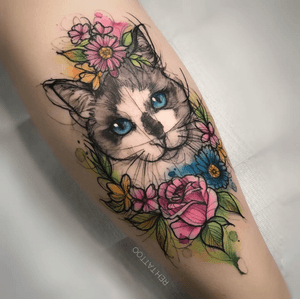 Reh Tattoo 🇧🇷 #gato #cat #colorida #colorful #tatuadorasdobrasil
