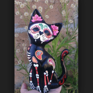 This whimsical feline sugar skull cat again.... I just adore it, and want it so badly!
