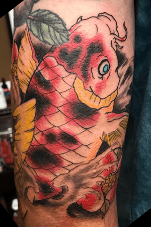 Koi fish filler #koi #koifish #tattoo #tattoooftheday #japanese #japanesetattoo #irezumi #color 
