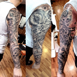 Full sleeve mostly healed #healedtattoo #biomechanical #biomechamicaltattoo #tattoo #tats #beststattooartists