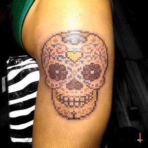 Nº107 Stitched Skull #tattoo #skull #stitches #crossstitch #candyskull #mexican #diadelosmuertos #crosses #bylazlodasilva