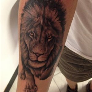 Una pieza en blanco y negro  #tattoo #tattoostudio #liontattoo #CiudadTattooMéxico #mexico #Leon 