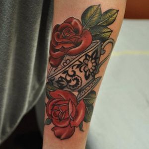 Tattoo by Caroline Faraca Greening #devilsrosetattoo #bluepoint #bayport #patchogue #bornoffire #teacup #roses #longislandtattoo