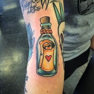 Secret message in a bottle. Tattoo done here at Siren Studios by Daniel Tickner (IG: danielticknertattoo) #sirenstudios #inked #noteinbottle #messageinbottle #bottle #loveletter