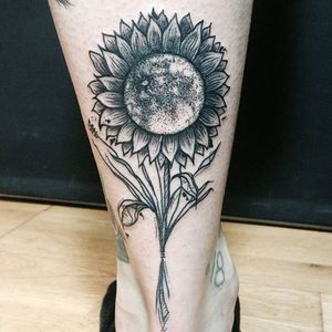 By Verena  #sunflower #blackandgrey #flower