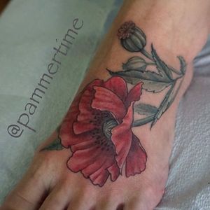 Lovely #poppiestattoo by pammertime at the Webster location #whitetigertattoo
