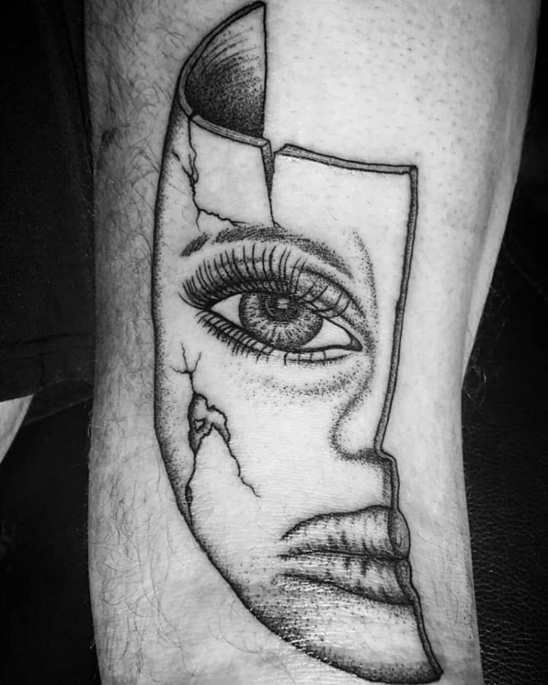Share 147+ half mask tattoo latest