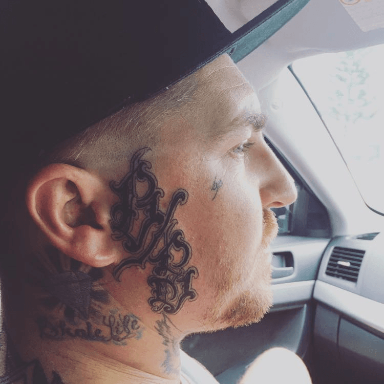 Method Man Inks Tattoo Artist With WuTang Logo  Video