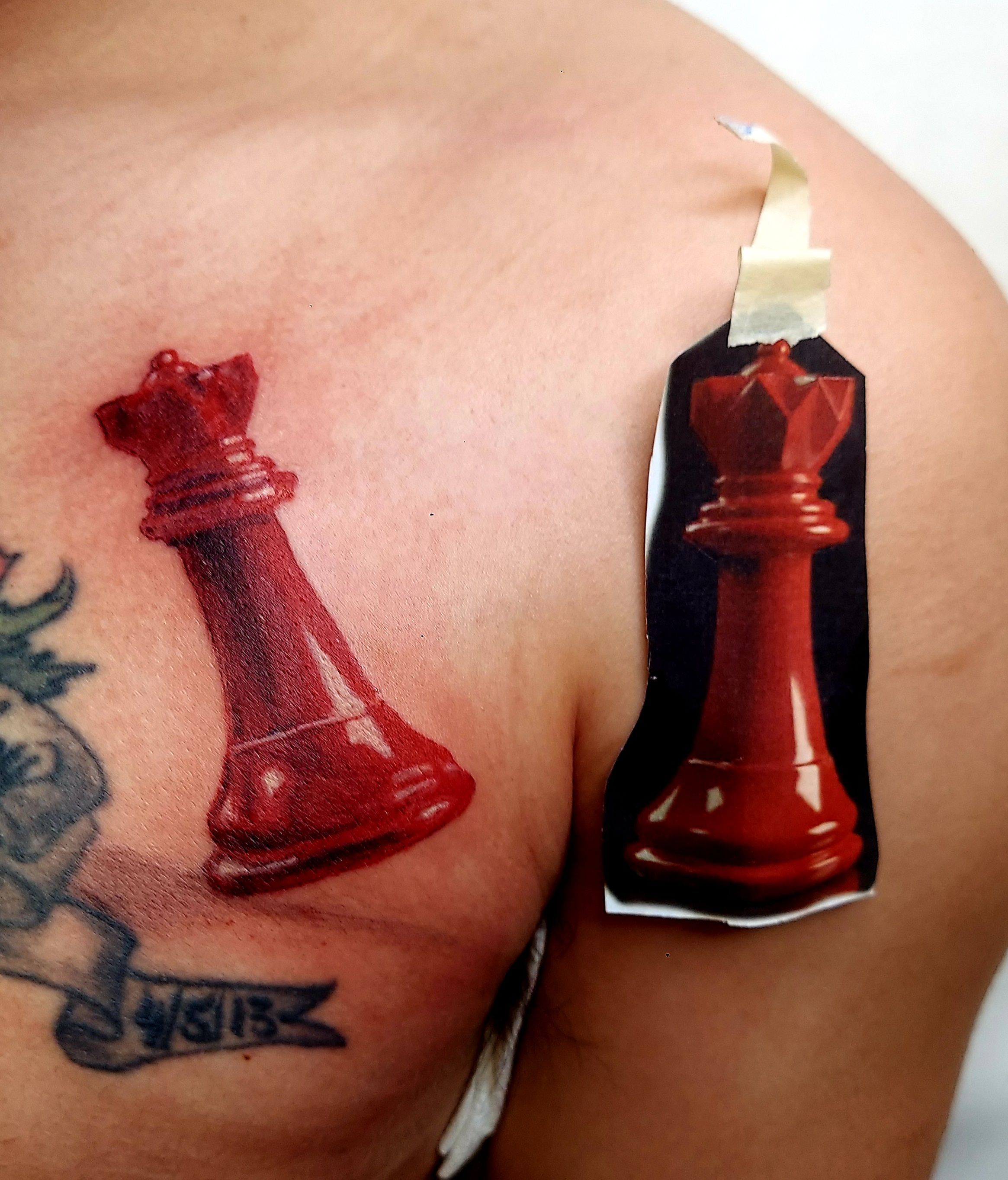 Red Blaze Tattoo Studio - Tattoo de casal, peças xadrez #tattoo #tattooed  #tattooxadrez #xadrez #rainha #rei #king #queen #sp11 #sp  #redblazetattoostudio