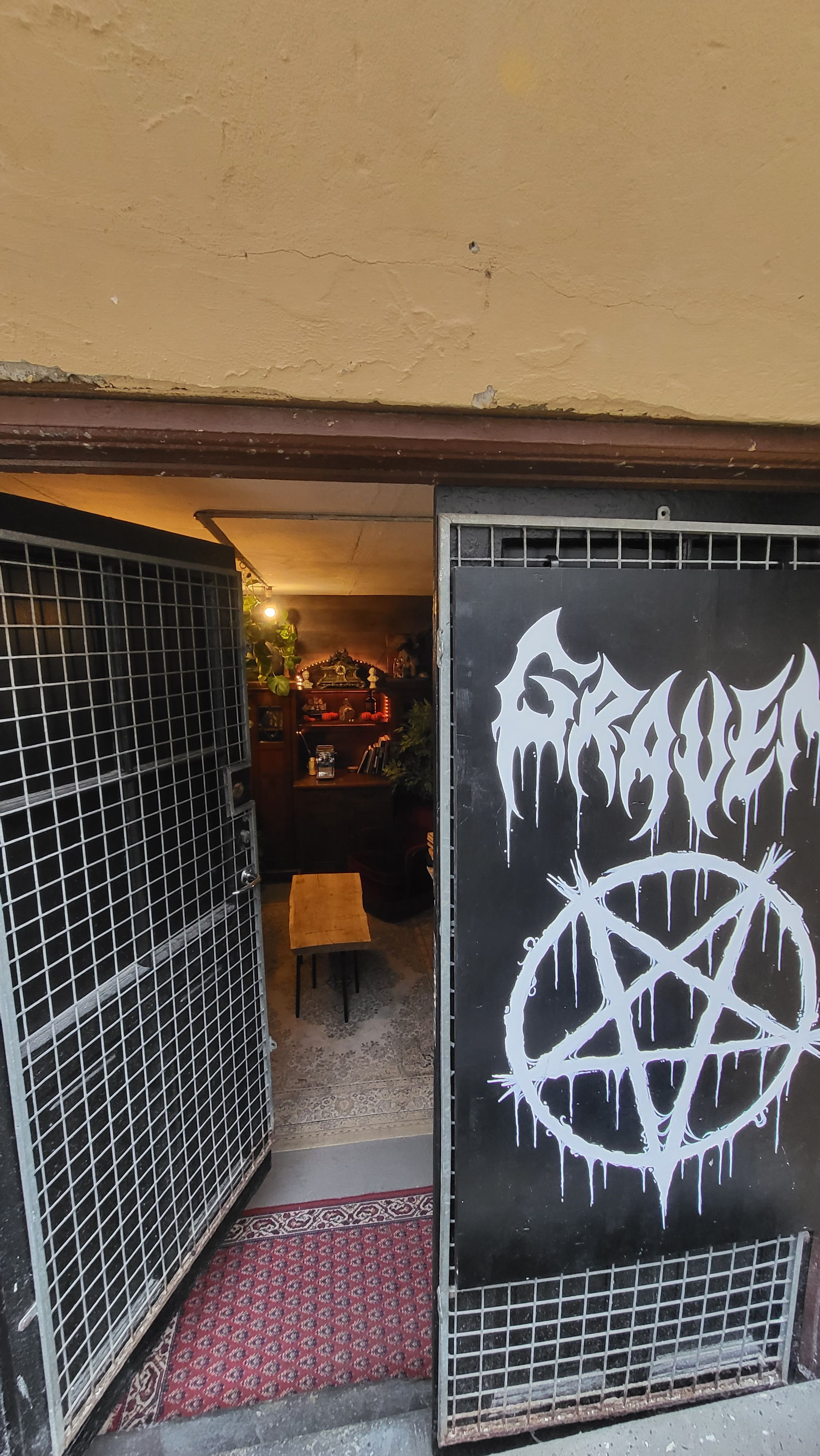 Graven Tattoo • Tattoo Studio Book Now • Tattoodo