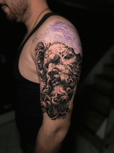 Review image by Alex Fernandes for Avi