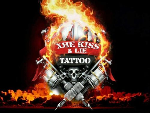 Xhe Kiss and Lie Tattoo