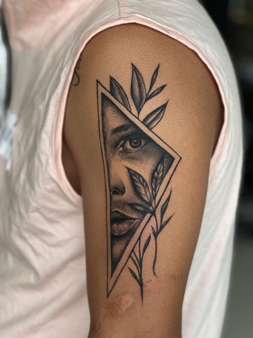 Clover Tattoo Studio