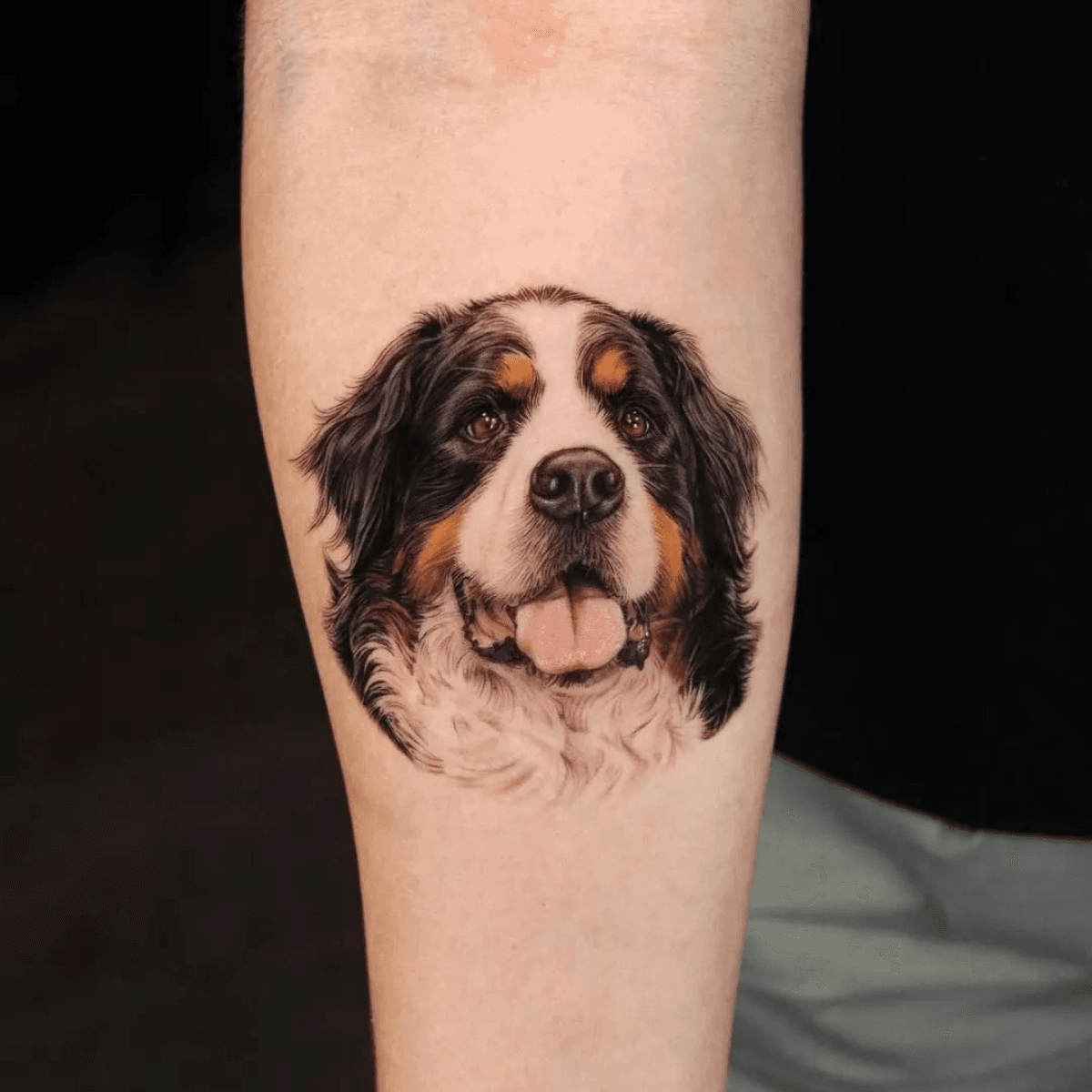 15 Bernese Mountain Dog Tattoo Ideas  Page 4 of 5  BuzzSharercom