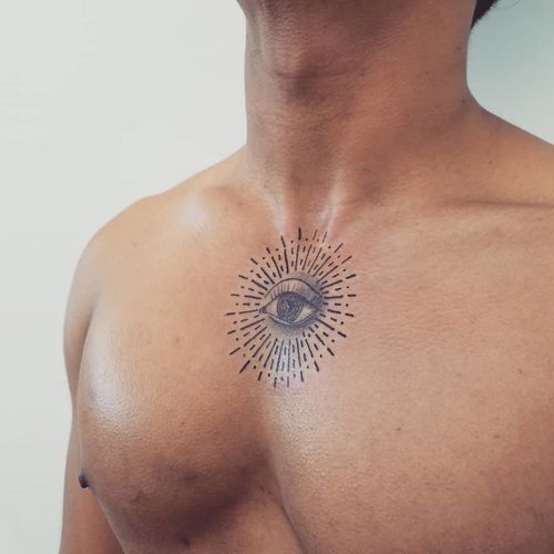 Chest tattoo by Doreen Garner #DoreenGarner #chesttattoo #sternumtattoo #chestpiecetattoo #eye #illustrative #linework