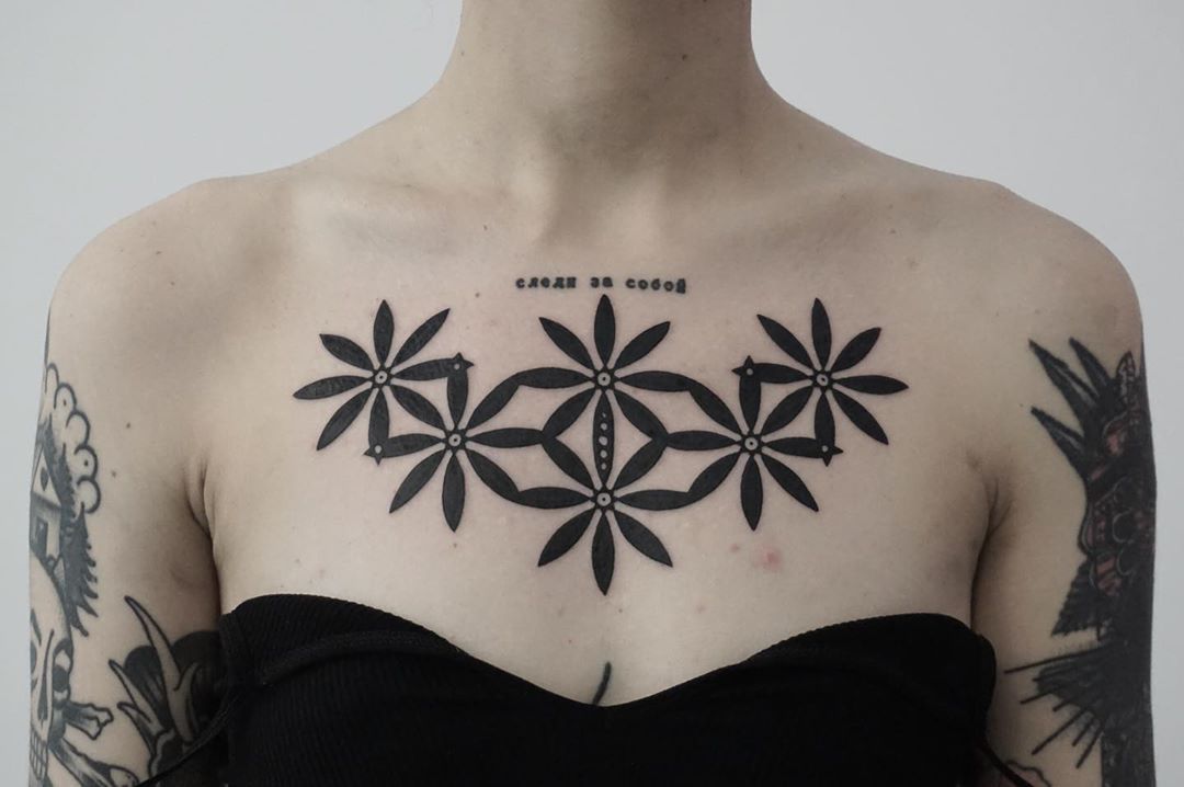 50 Best Chest Tattoos for Women  Tatuajes discretos Tatuajes elegantes  Tatuajes inspiradores