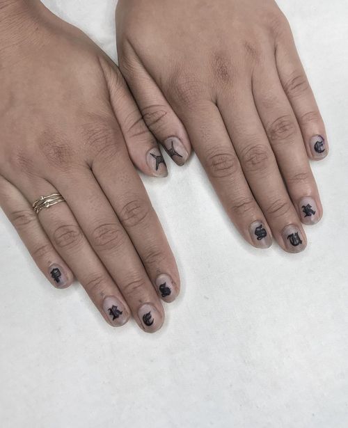 Nail tattoo by Juan Diego Prieto aka Illegal Tattoos #JuanDiegoPrieto #IllegalTattoos #permanentmakeup #semipermanentmakeup #bodymod #cosmetictattoo #cosmetictattooing #nailtattoo #fingernailtattoo #tattoonailart