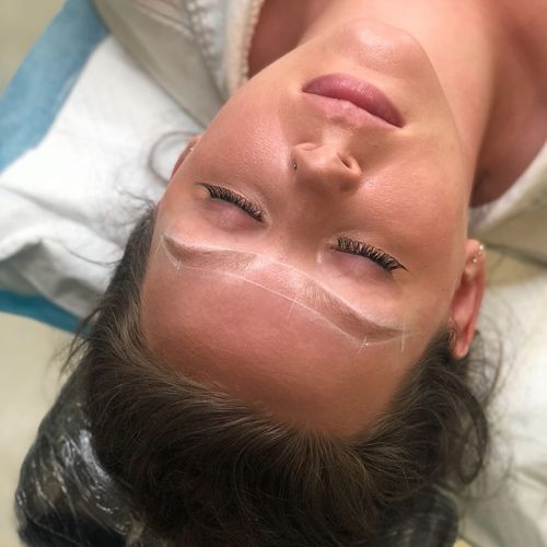 Microblading by Claire Vuillemot #ClaireVuillemot #permanentmakeup #semipermanentmakeup #bodymod #cosmetictattoo #cosmetictattooing #microblading #eyebrowtattoo #microbladingeyebrows