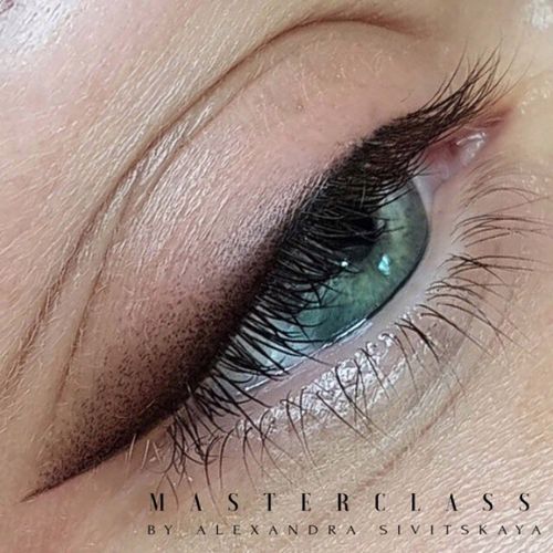 Eyeliner tattoo by Alexandra Sivitskaya #AlexandraSivitskaya #permanentmakeup #semipermanentmakeup #bodymod #cosmetictattoo #cosmetictattooing #eyelinertattoo #permanenteyeliner #semipermanenteyeliner